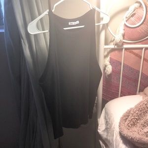 Ribbed black tank top